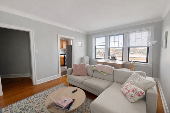 Photo - 2336 West Addison-H3 Unit H3