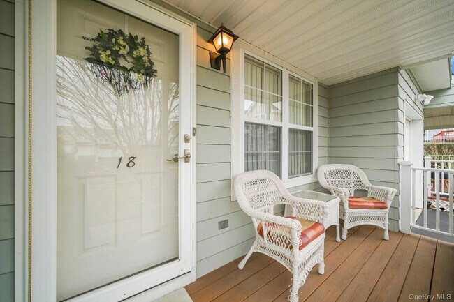 Photo - 18 Summerfield Cir