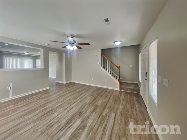 Photo - 238 Waterlemon Way