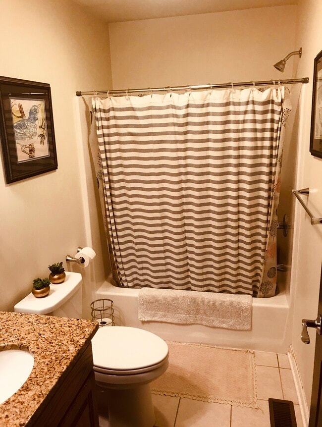 Photo - 174 Victoria Ln