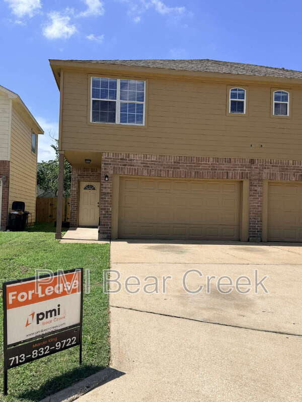 Building Photo - 6407 Waldron Dr Unit A