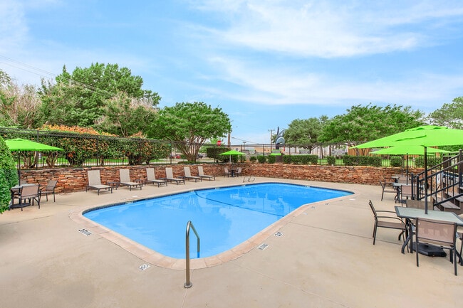 The Arts Apts at Park Place