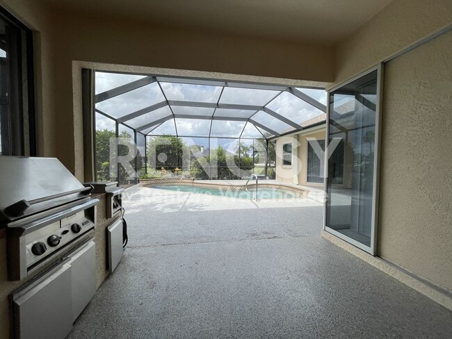 Photo - 8946 Province St