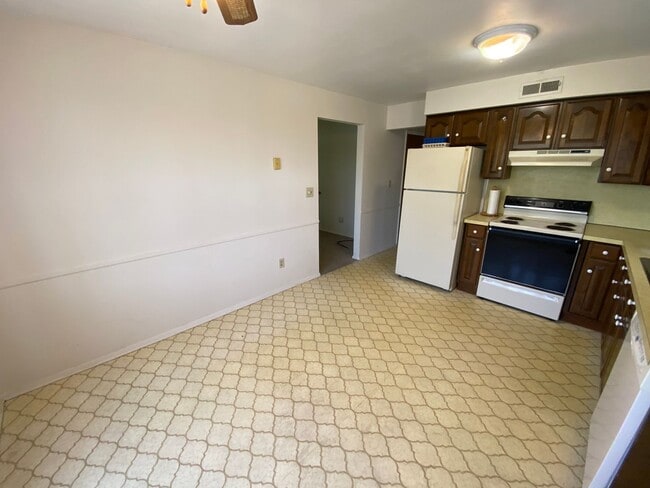 135 Oak Manor Dr