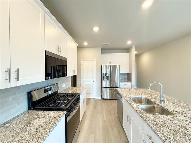 Photo - 709 Hemingway Ln