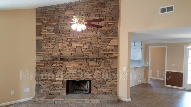 Photo - 30 Oaklake Ct