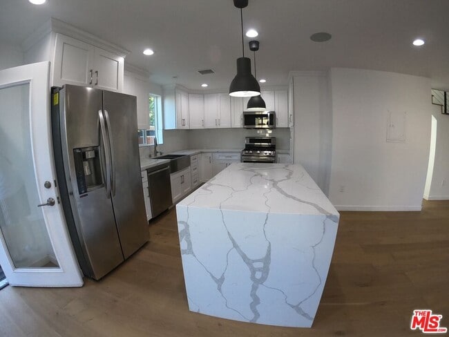 Photo - 635 N Formosa Ave