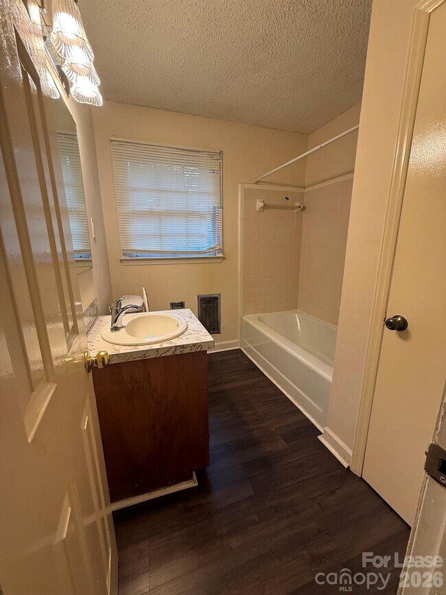 Photo - 3615 Morris Field Dr Unit 2