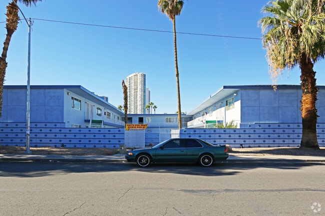 Skyline Suites - Skyline Suites Apartments