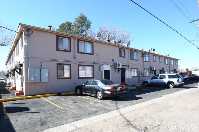 Photo - La Plata Manor