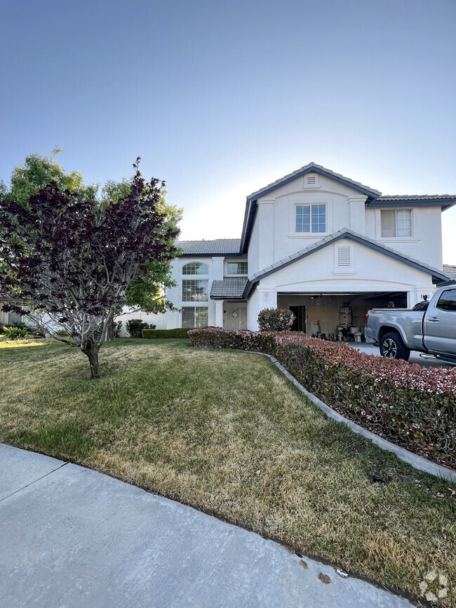 Building Photo - 8932 Wedgewood Ct Rental