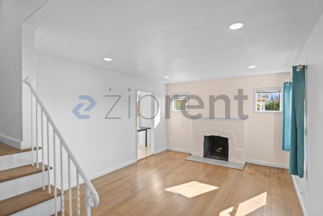 Photo - 5914 Mauritania Ave