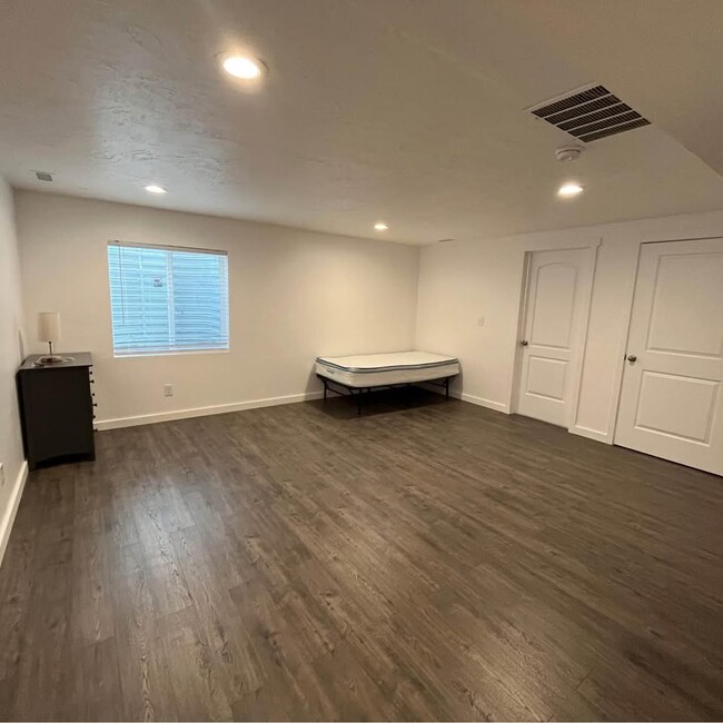 Photo - 368 N Passage Ct Townhome