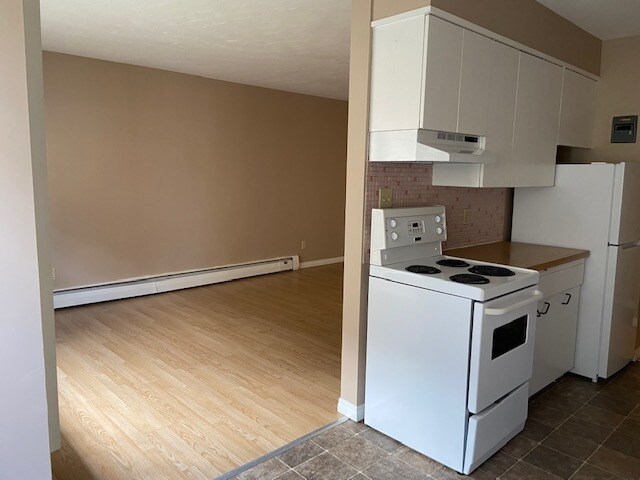 Photo - Apartment in Downtown Just 5 Mins From Nait With 1 Months Free Rent Unit 7