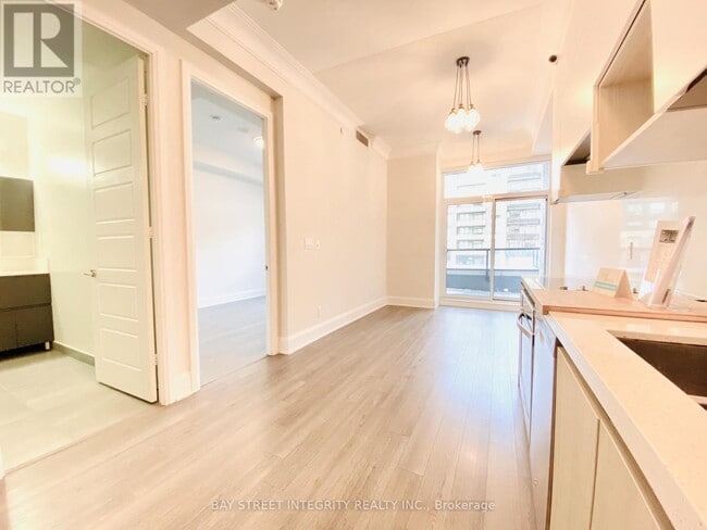 Photo - 15 Water Walk Dr Unité 232