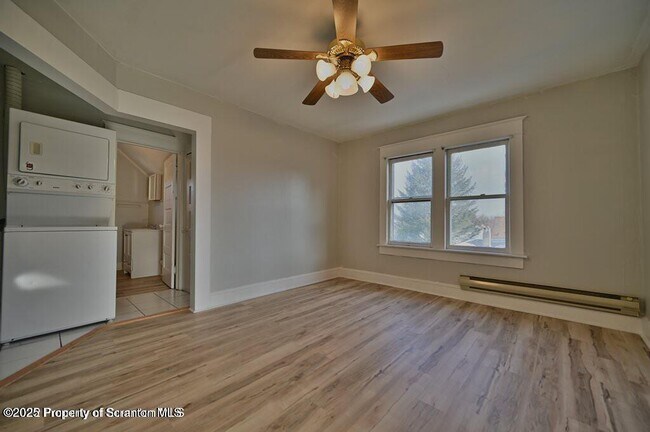 Photo - 2211 Brown Ave
