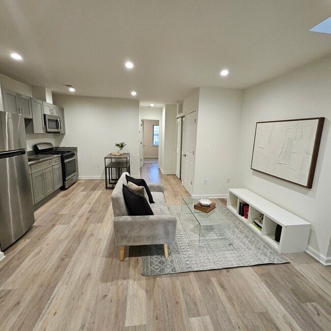 Photo - 16th Street SE Unit 2