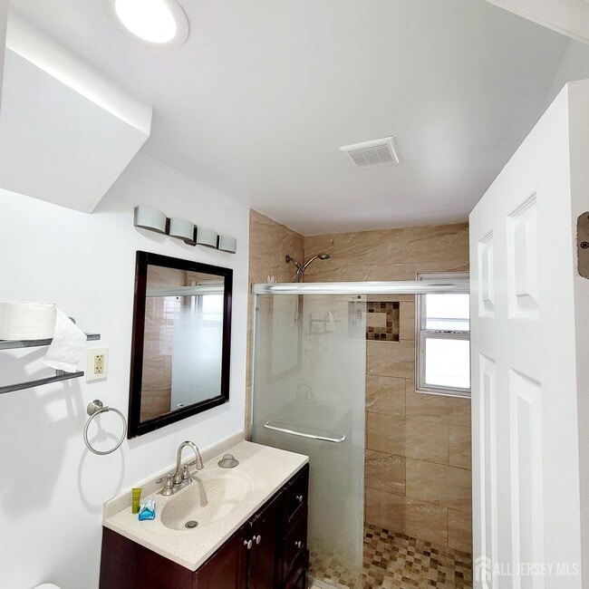 Photo - 216 Bloomfield Ave