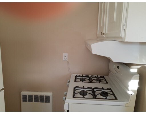 Building Photo - 24 Saint Paul St Unit 1