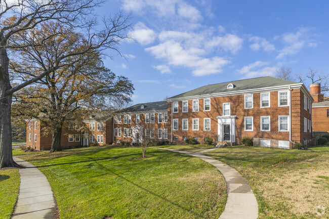 Building Photo - Naylor Gardens Rental