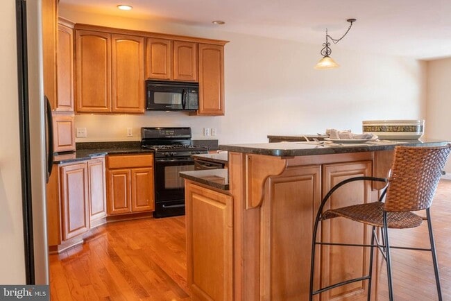 Photo - 204 Seneca Way Unit 12