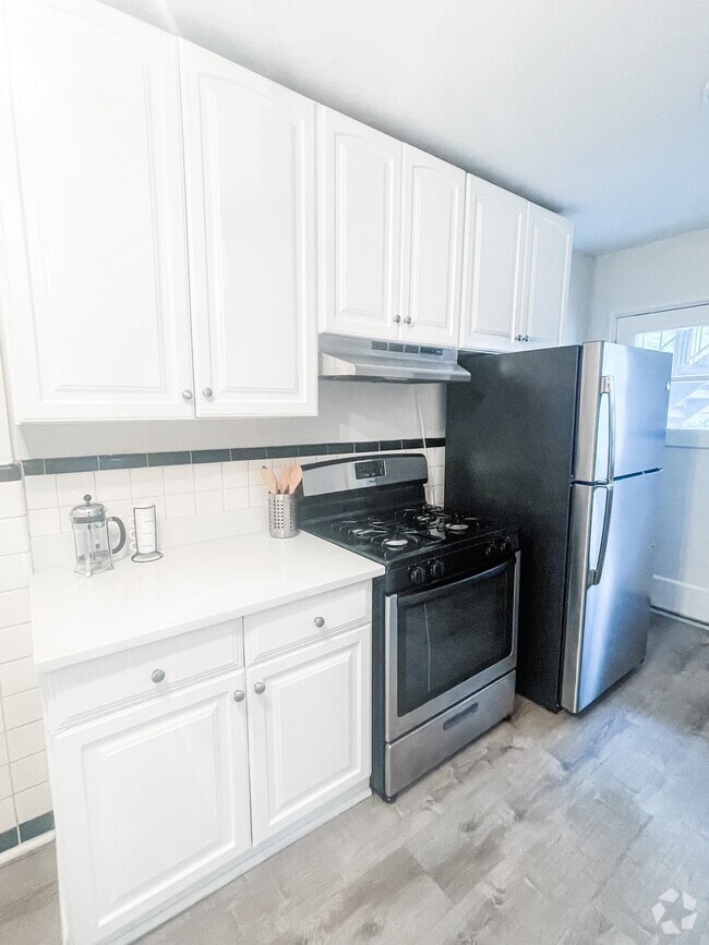 Building Photo - 8150 Whitburn Dr Unit 2W Rental