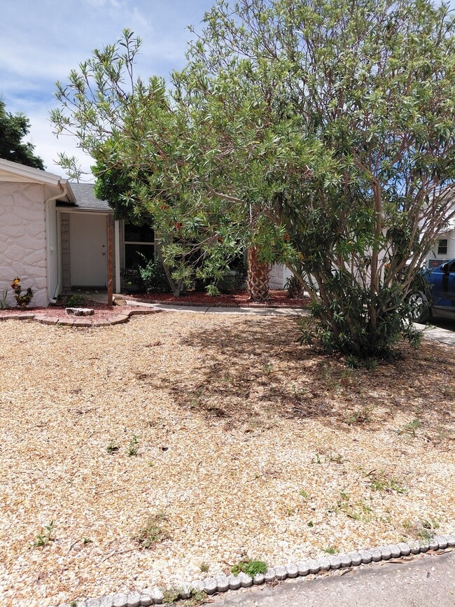 9205 St Regis Ln