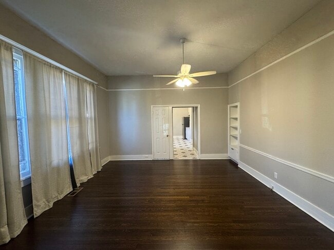 Totally updated 2 Bedroom 1 1/2 Bathroom Home Near UAMS