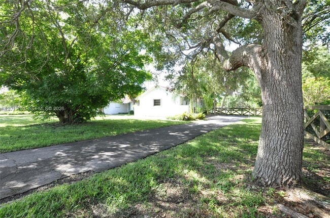 Photo - 16760 SW 280th St