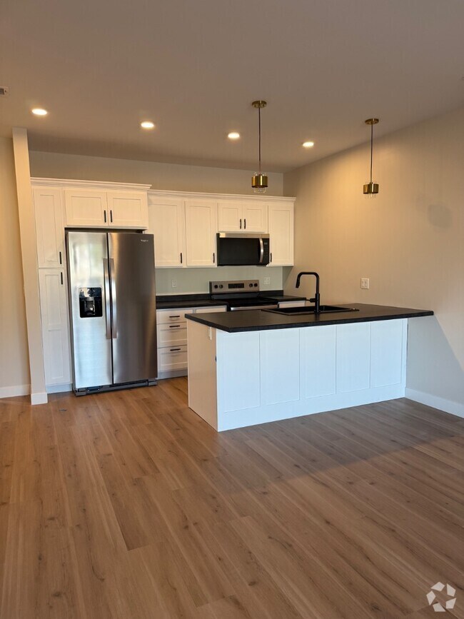 Building Photo - 2305 Ave G Rental