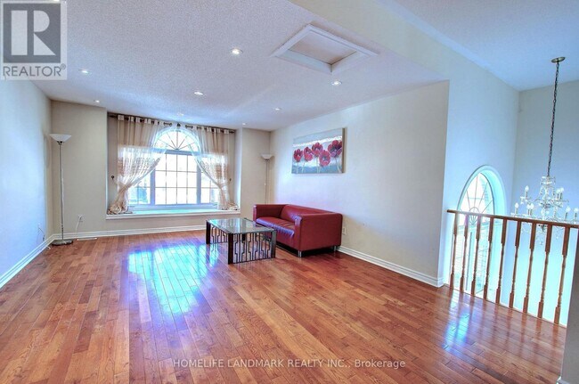 Photo - 10 Whistler Ct