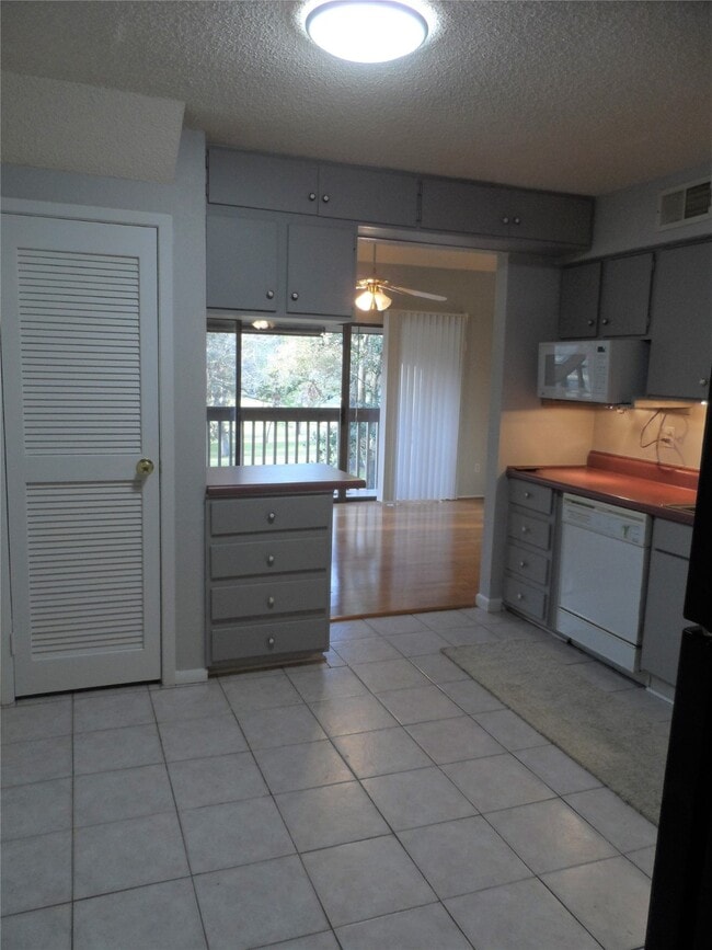Photo - 12900 Walden Rd