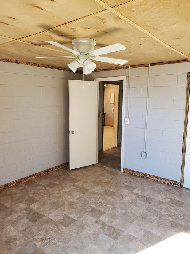 Photo - 109 Circle Dr