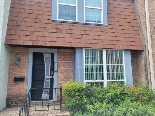 Photo - 376 N Post Oak Ln