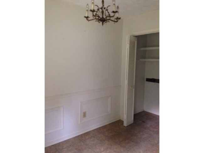 Photo - 1061 Strickland Bridge Rd.