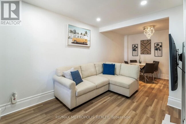 Photo - 162 Olive Ave