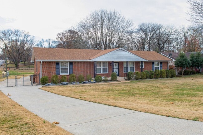 Photo - Stunning 4BE/2.5BA home at corner lot single story home!