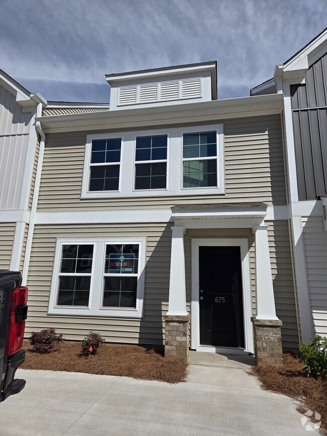 Building Photo - 675 Blossom Run Rental