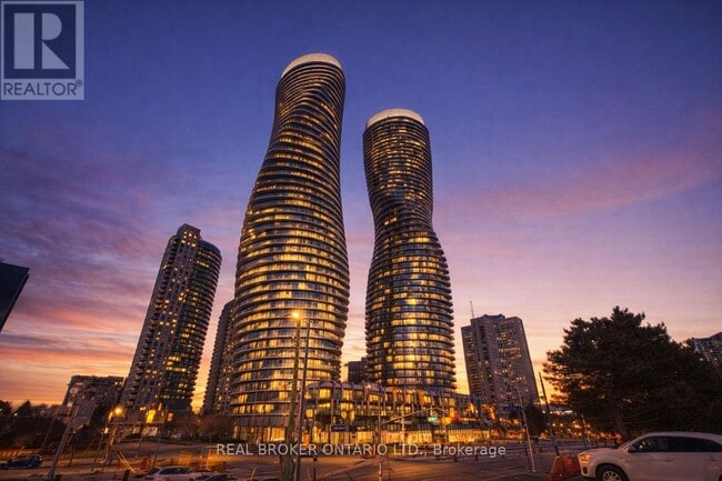 Photo - 50 Absolute Ave Unité 3105