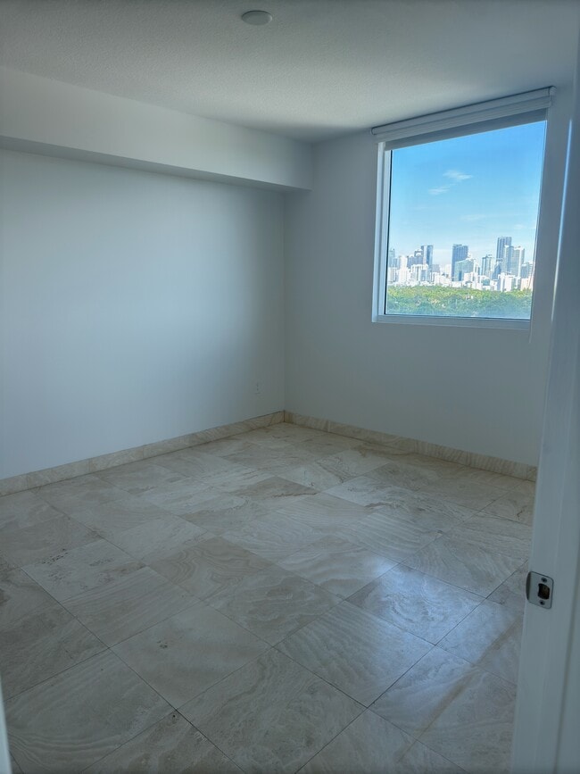 Photo - 1401 SW 22nd St Unit Coral Sea View - 1003