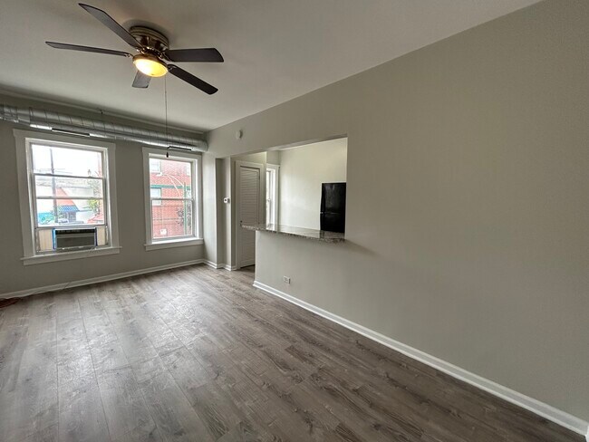 Photo - 2712 N Milwaukee Ave Unit 215