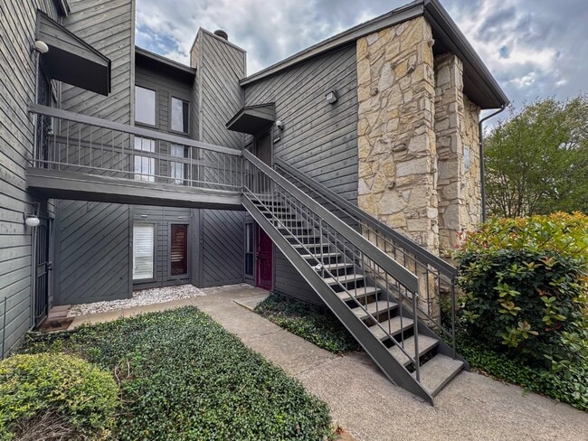 Photo - Spacious 1 Bedroom 1 Bathroom Condo in NE San Antonio! Available NOW! Unit 160P