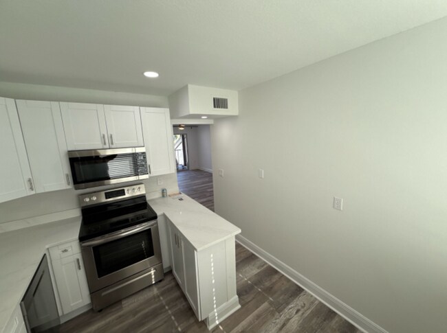 Photo - 2209 Belleair Rd Unidad Apt C33