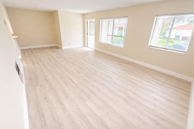 Photo - 4759 Sable Pine Cir Unit A2