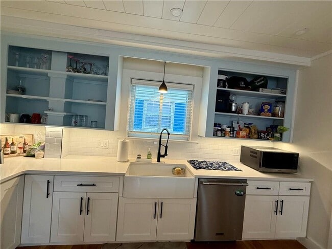 Photo - 31 Slocum St