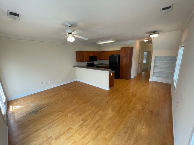 Photo - PRE-LEASING FOR AUGUST 2026!