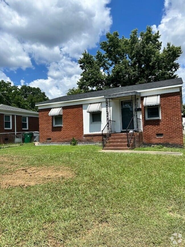 Building Photo - House for Rent