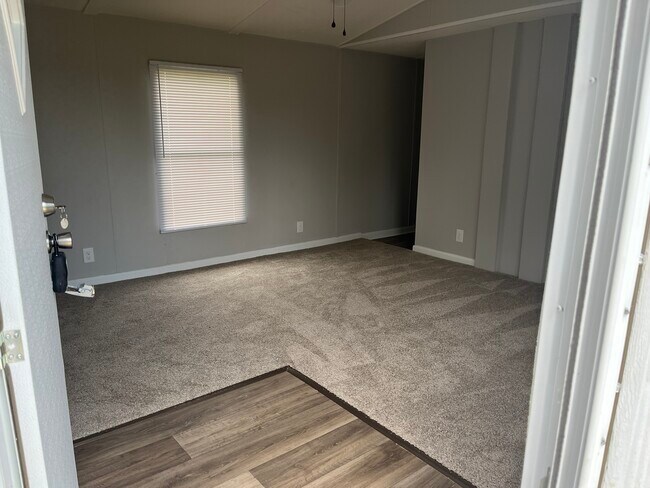 Photo - 207 Heath Rd