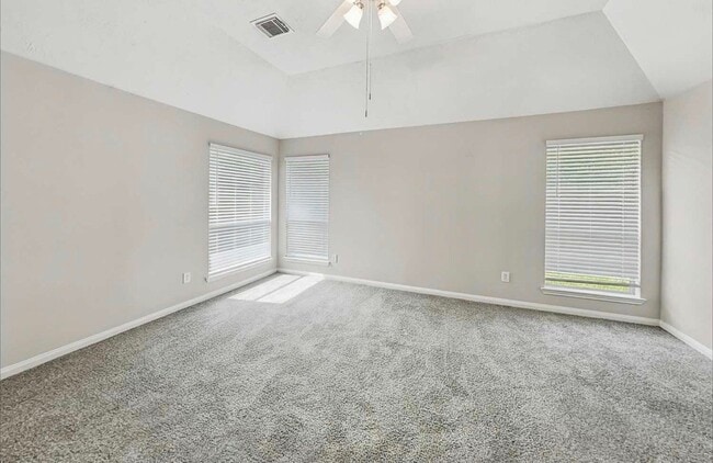 37 San Simeon Dr