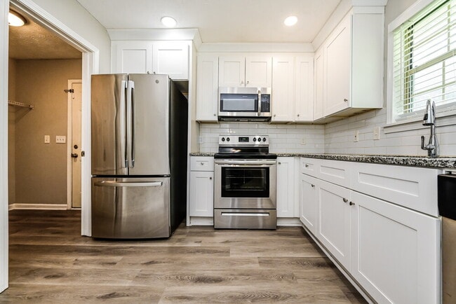 Photo - 2921 Sunset Ct